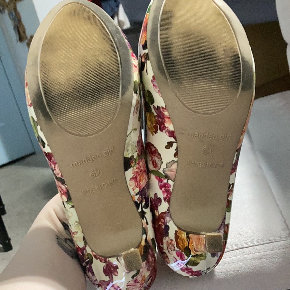Floral pumps - Picture 4 of 5